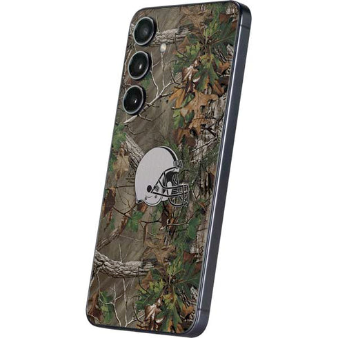 NFL Cleveland Browns Realtree Xtra Green Camo Galaxy S25 Skin